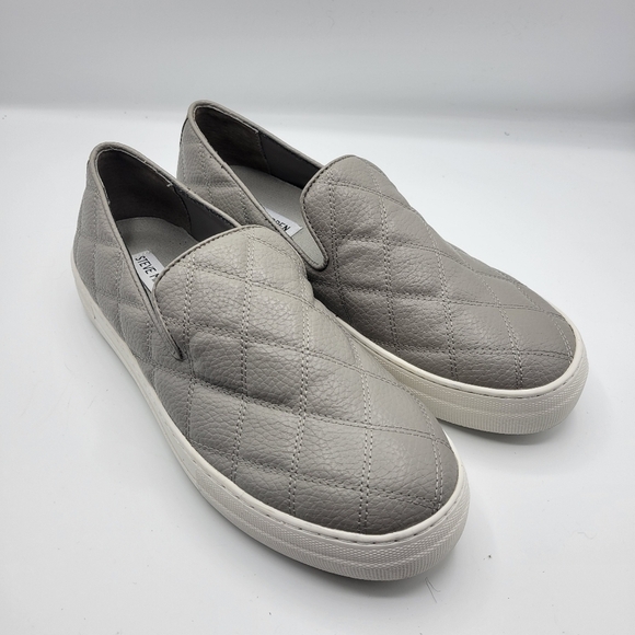 Steve Madden slip on quilted leather upper size 9M - Picture 2 of 13